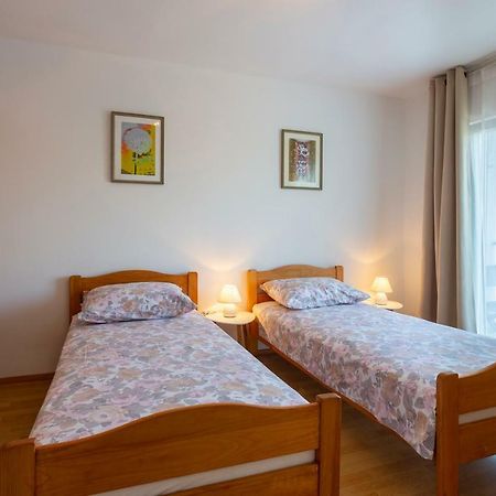Apartment Anna With Free Private Parking プーラ エクステリア 写真